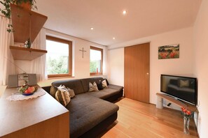 TV - Vacation apartment Hausblick - Holiday home h[AU]sblick (Au)