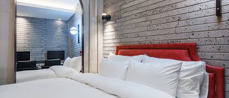 Premier 2 PC & Plus (Styler) | Premium bedding, down comforters, free WiFi, bed sheets