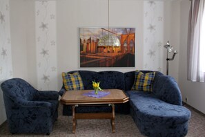 TV - Vacation cottage Gottbehüt (Oberweid)