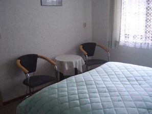 3 habitaciones, cuna de viaje, wifi y ropa de cama 