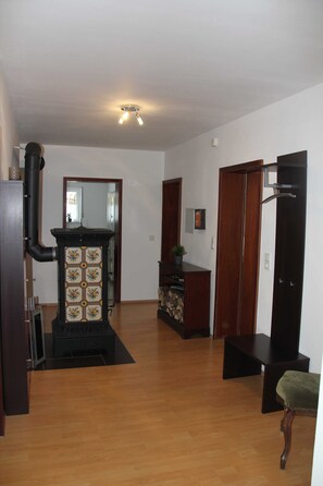 Unclassified image, 3 of 21, button