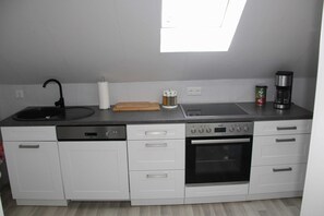 Fridge, oven, dishwasher