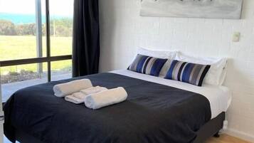 Standard Studio, Ocean View | Blackout curtains, soundproofing, free WiFi, bed sheets