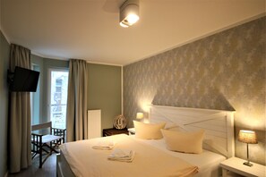 2 Schlafzimmer, Reisekinderbett, WLAN