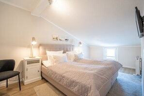 2 soveværelser, pengeskab på værelset, Wi-Fi, sengetøj