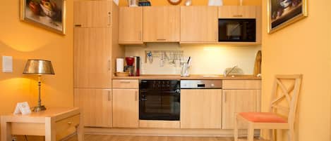 Frigorifero, microonde, forno, lavastoviglie