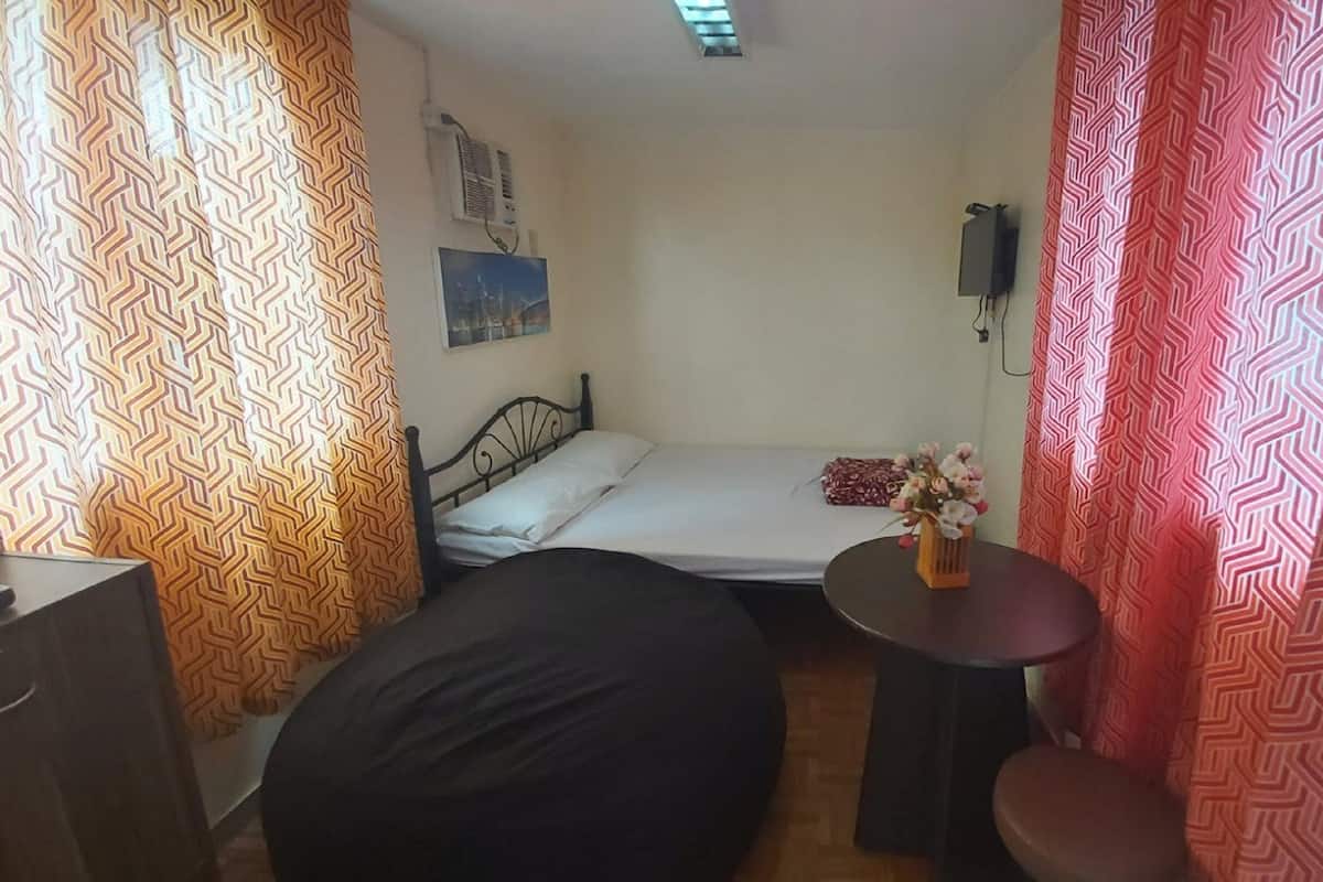 Habitación estándar | Escritorio, wifi gratis y ropa de cama