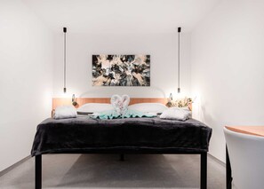 Habitación doble superior | Ropa de cama hipoalergénica y caja de seguridad en la habitación 