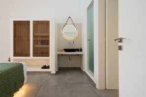 3 bedrooms, premium bedding, memory-foam beds, in-room safe - Citrus Seaside Houses (Naxos)