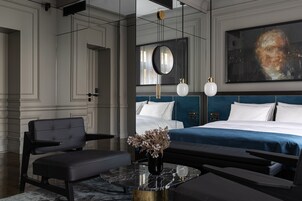 华丽双人房 | 埃及棉床单、高档床上用品、迷你吧、客房内保险箱