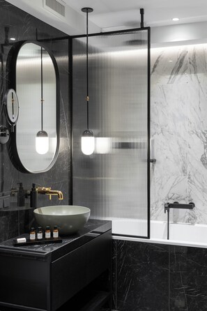 JBK First Lady Suite | Bathroom - A22 Hotel (Riga)