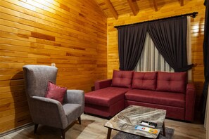 1 habitación, minibar, cortinas blackout y cunas gratuitas 