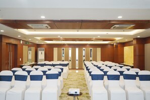 Banquet hall - Nemesia City Center Gurugram Sector 29 (Gurugram)