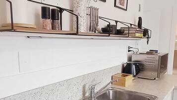 Fridge, oven, dishwasher, freezer