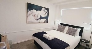 3 bedrooms, WiFi, bed sheets - Coromandel Town Harbourside 29B ~ Boat Parking ~ Central Location (Coromandel)