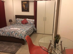 1 camera, ferro/asse da stiro, Wi-Fi gratuito, lenzuola