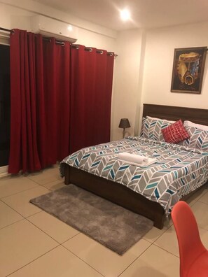 1 Schlafzimmer, Bügeleisen/Bügelbrett, kostenloses WLAN, Bettwäsche