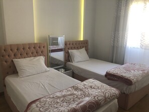 3 chambres, fer et planche Ă repasser, accĂšs Internet