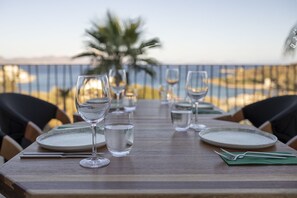 Breakfast, lunch, dinner served; pool views