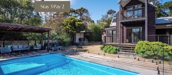 Bonview Beach Boy with pool on the park