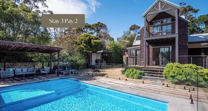 Bonview Beach Boy with pool on the park