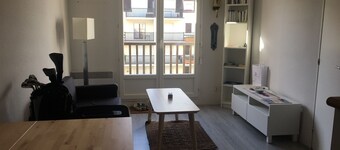 Cabourg: Beachside apartment, balcony, internet, parking