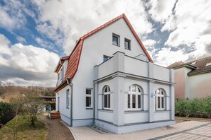 Exterior - Modern studio in Zinnowitz with garden - perfect for two! (Zinnowitz)