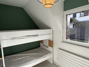 Interior - Charming 2BR Cottage Near Cabourg Thalassotherapy with Garden & Parking (Cabourg)