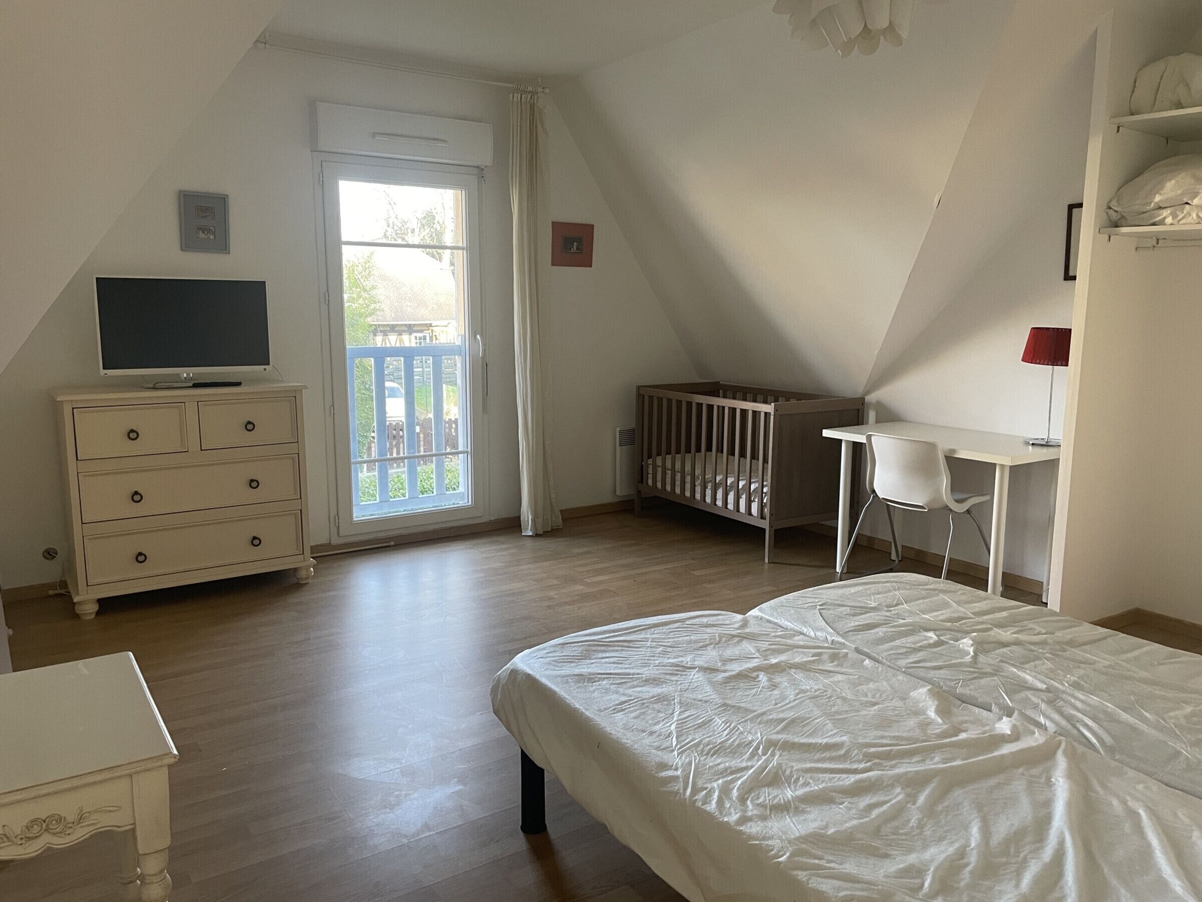 4 slaapkamers, een bureau, gratis wifi