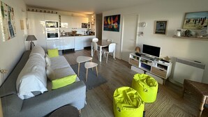 Uklassifisert bilde, 5 av 9, knapp