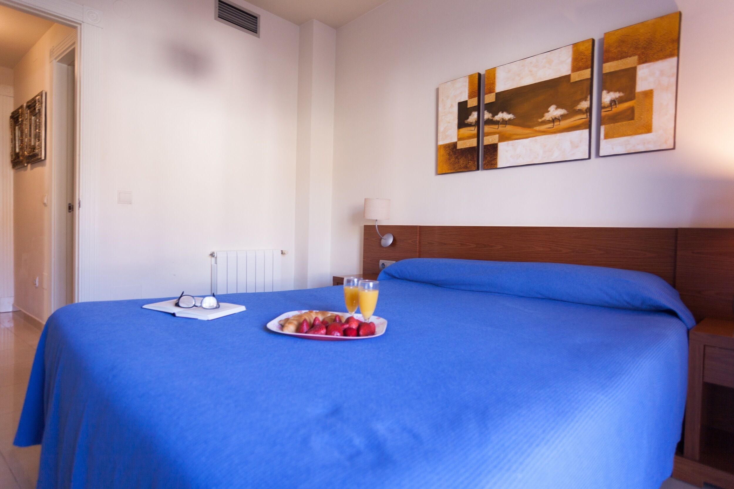 3 Schlafzimmer, Bügeleisen/Bügelbrett, Reisekinderbett, kostenloses WLAN