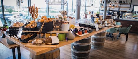Desayuno buffet incluido todos los días