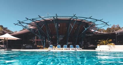 Freshly renovated and peaceful family-friendly getaway at Kingfisher Bay Resort