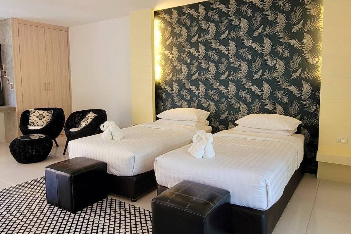 In-room safe, free WiFi