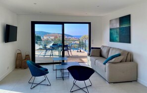 Luxury Apartment | Living area
