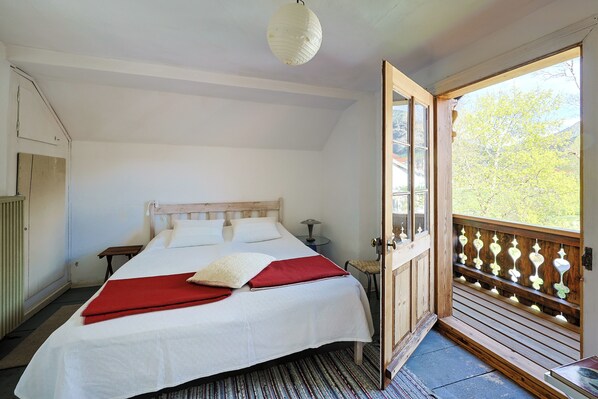 5 Schlafzimmer, Schreibtisch, kostenloses WLAN