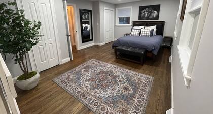 4 Bedroom Saratoga Home- Great For Long Stays! 🐎🛍🍴⛵️