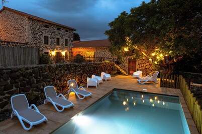 La Bâtisse de Lucien ***** Swimming pool & Spa for 15 people
