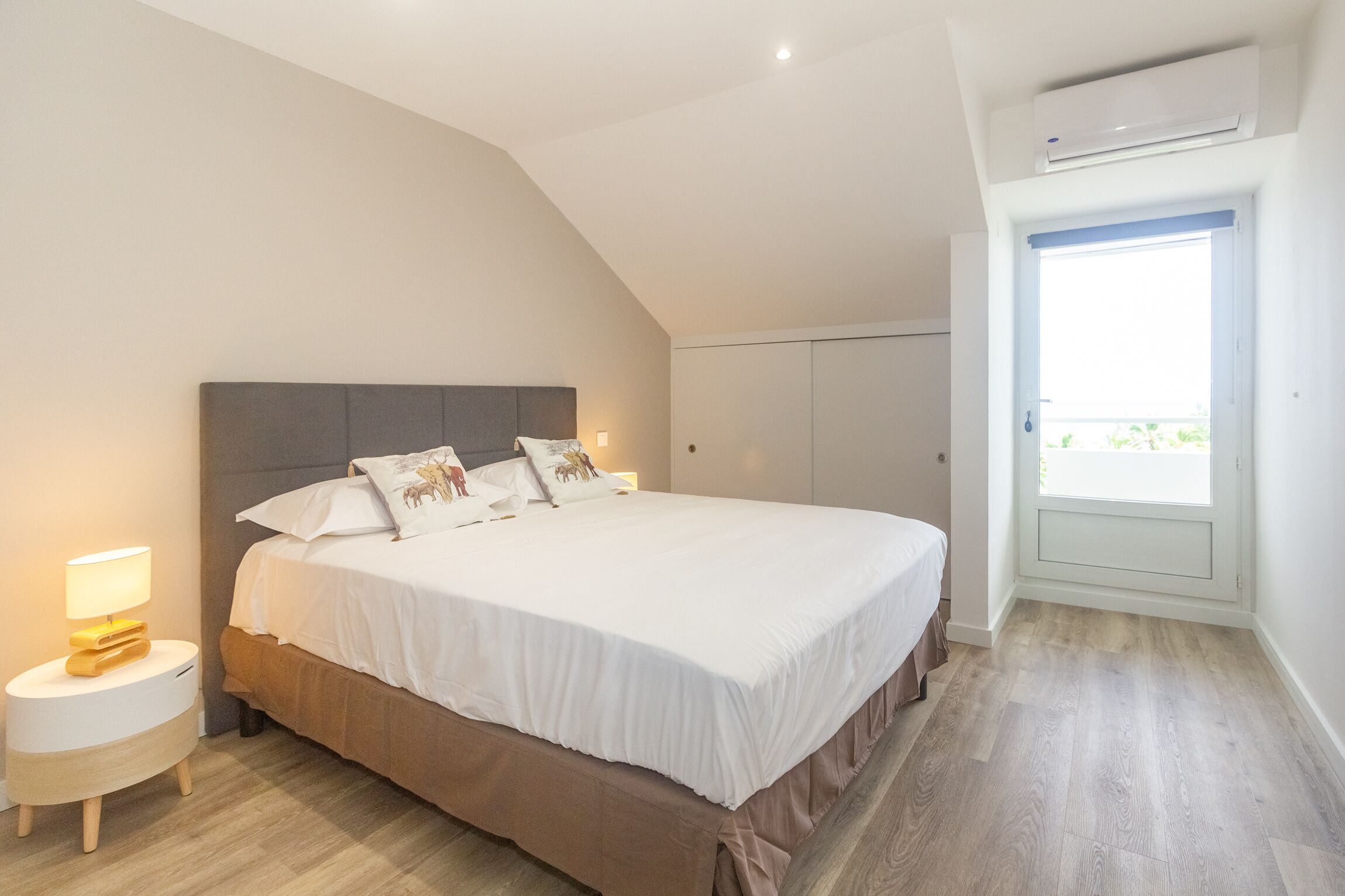 3 chambres, fer et planche à repasser, Wi-Fi gratuit, draps fournis