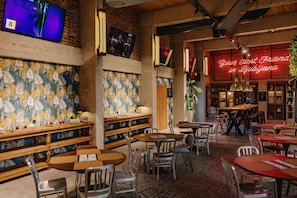 Desayuno a la carta diario (EUR 15 por persona)