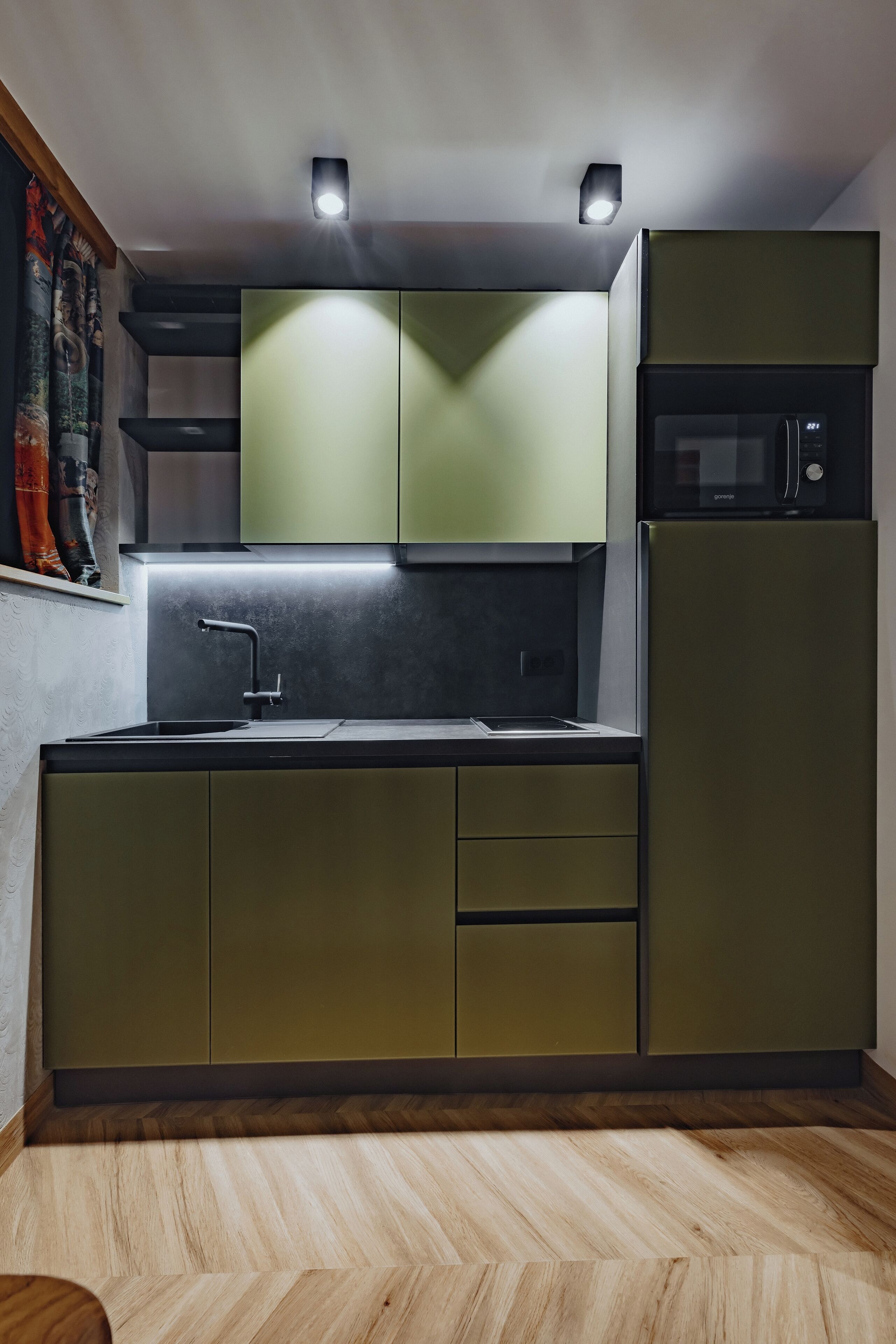 studio - basement | private kitchen