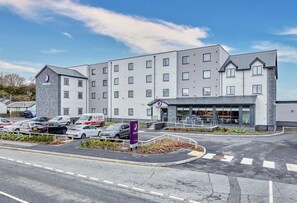 Exterior - Premier Inn Porthmadog (Porthmadog)
