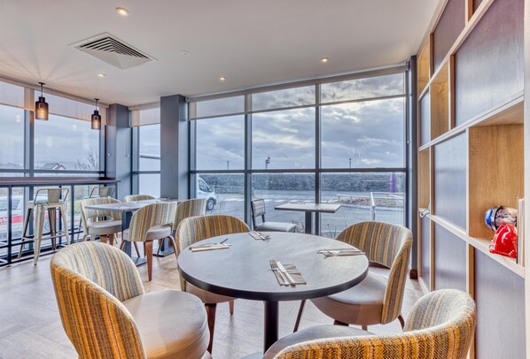Restaurant - Premier Inn Porthmadog (Porthmadog)
