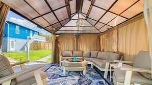 Property grounds - Pool, Jacuzzi, Cabana Oh My!! Welcome to Paradise (Orlando)