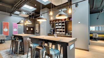 Daily buffet breakfast (EUR 17.9 per person)