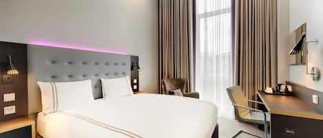 Standard Double Room | Soundproofing, iron/ironing board, free WiFi, bed sheets