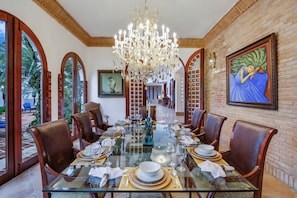Exclusive-Villa | Esszimmer