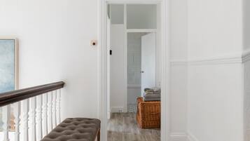 Căn hộ | 2 phòng ngủ, bàn ủi/dụng cụ ủi quần áo