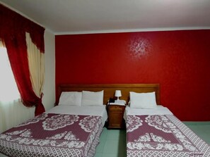 Egyptian cotton sheets, premium bedding, free WiFi, bed sheets