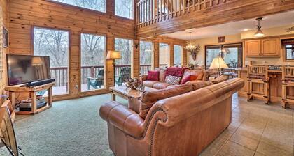 Fire Pit + Views: Family Cabin on Table Rock Lake